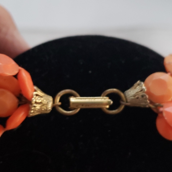 VINTAGE Orange 4 Strand Round Beaded 36"Ne… - Picture 4 of 7